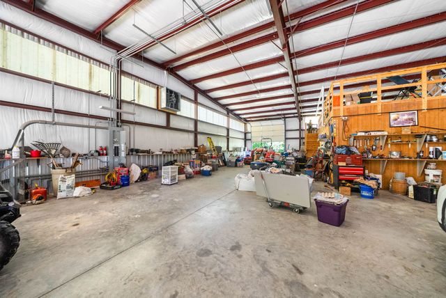 635 Seven Mile Ridge Rd, Indian Mound, TN 37079