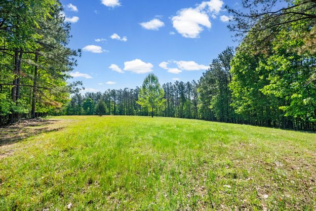 635 Seven Mile Ridge Rd, Indian Mound, TN 37079
