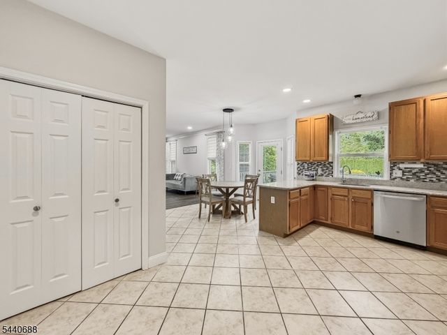 323 Frank Applegate Rd, Jackson Twp., NJ 08527