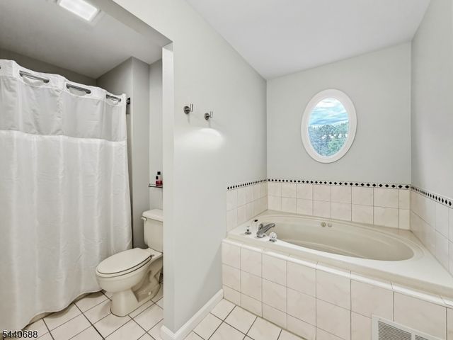 323 Frank Applegate Rd, Jackson Twp., NJ 08527