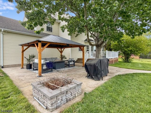 323 Frank Applegate Rd, Jackson Twp., NJ 08527
