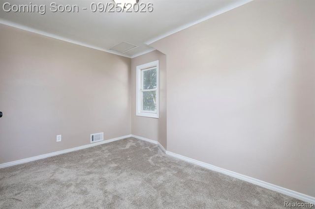 8537 Superior Avenue, Center Line, MI 48015