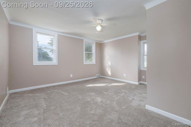 8537 Superior Avenue, Center Line, MI 48015