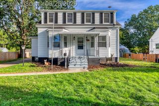 8537 Superior Avenue, Center Line, MI 48015