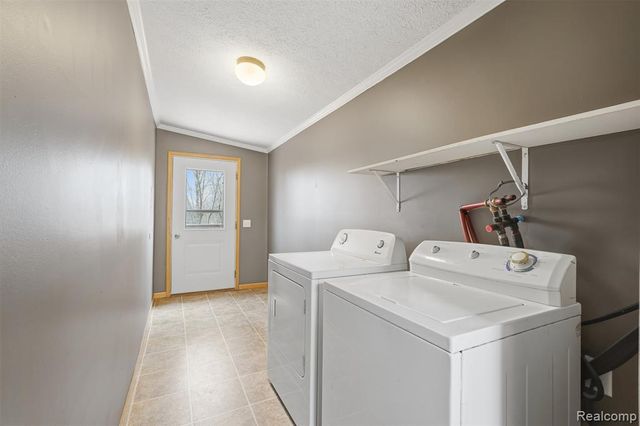 11348 Stoneridge Circle, South Lyon, MI 48178