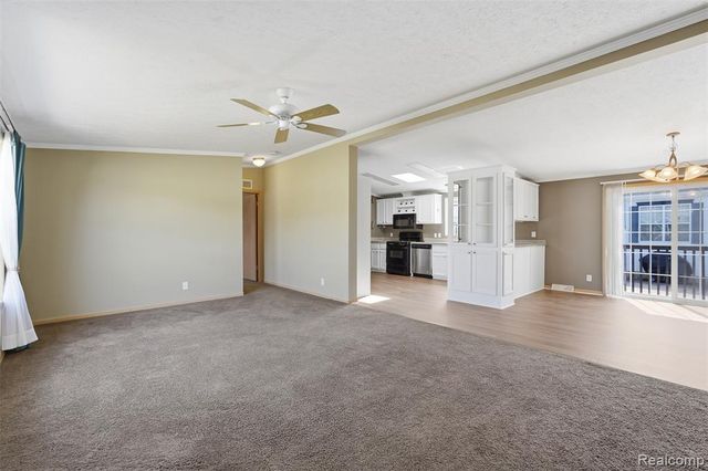 11348 Stoneridge Circle, South Lyon, MI 48178