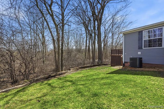 11348 Stoneridge Circle, South Lyon, MI 48178