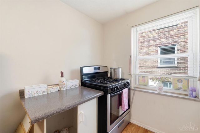 27 Gahl Terrace, Reading, OH 45215