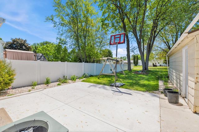 1342 GARLAND STREET, Green Bay, WI 54301