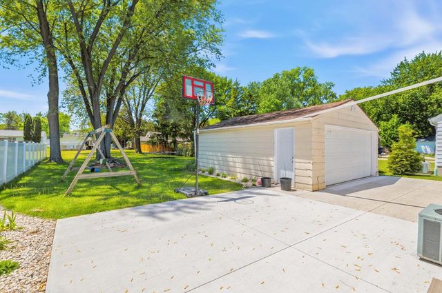 1342 GARLAND STREET, Green Bay, WI 54301