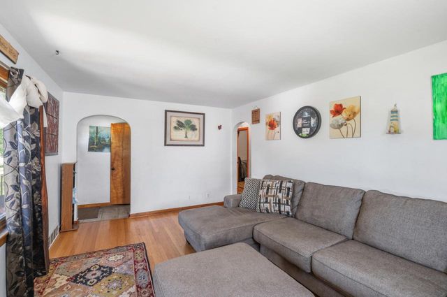 1342 GARLAND STREET, Green Bay, WI 54301