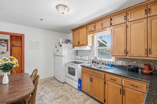 1342 GARLAND STREET, Green Bay, WI 54301