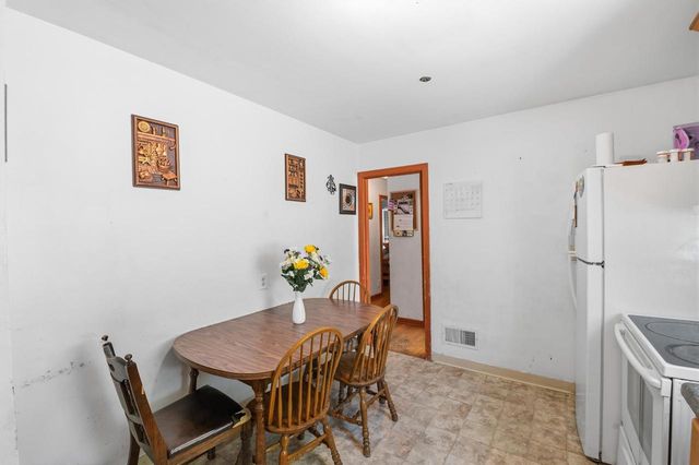 1342 GARLAND STREET, Green Bay, WI 54301