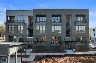 989 Bibbs Circle 25, Atlanta, GA 30318