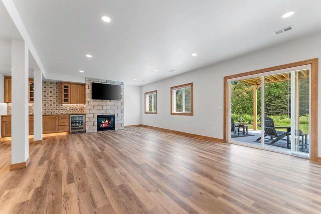 4049 BRUSSELS WAY, Howard, WI 54313