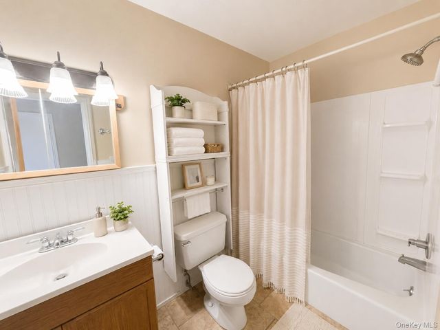 274 Hooker Avenue L2, Poughkeepsie, NY 12603