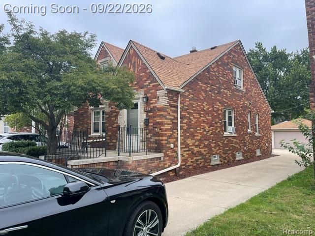 734 N North Waverly Street, Dearborn, MI 48128