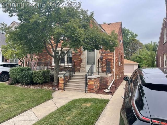 734 N North Waverly Street, Dearborn, MI 48128
