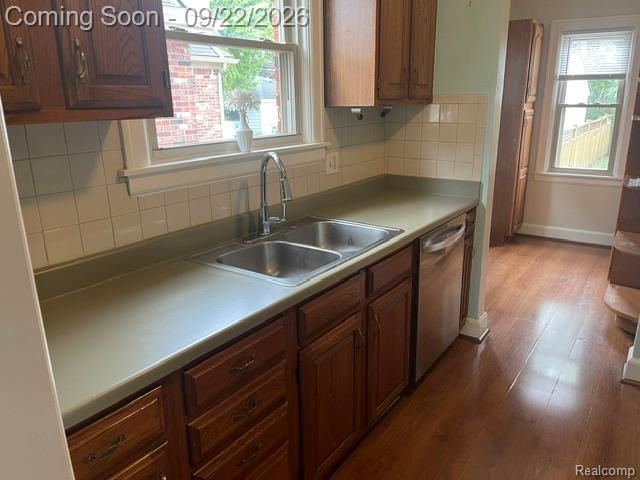 734 N North Waverly Street, Dearborn, MI 48128