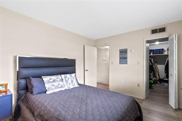 700 E AIRPORT BOULEVARD E7, Sanford, FL 32773