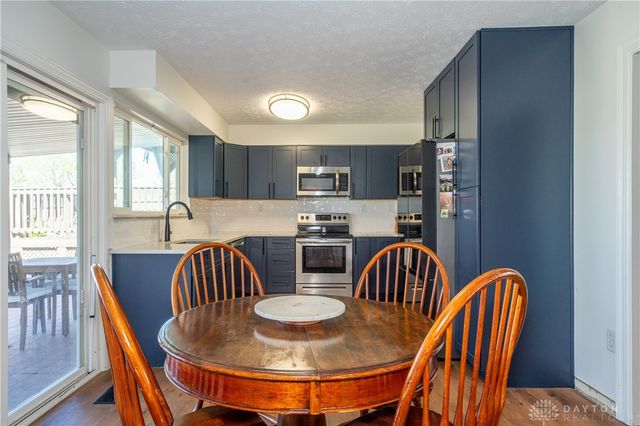 9853 Clearcreek Franklin Road, Franklin Twp, OH 45342
