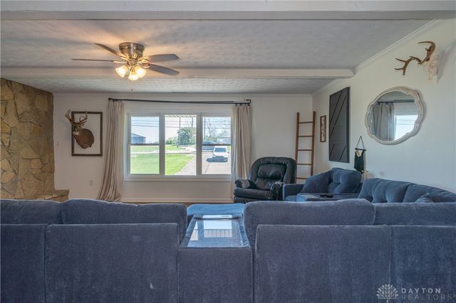 9853 Clearcreek Franklin Road, Franklin Twp, OH 45342