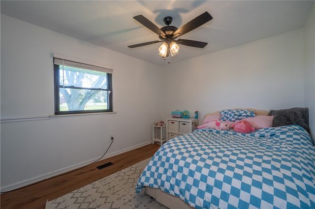 9853 Clearcreek Franklin Road, Franklin Twp, OH 45342
