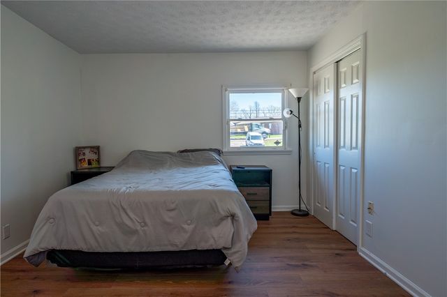 9853 Clearcreek Franklin Road, Franklin Twp, OH 45342