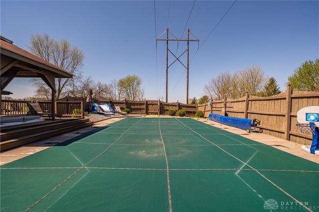 9853 Clearcreek Franklin Road, Franklin Twp, OH 45342