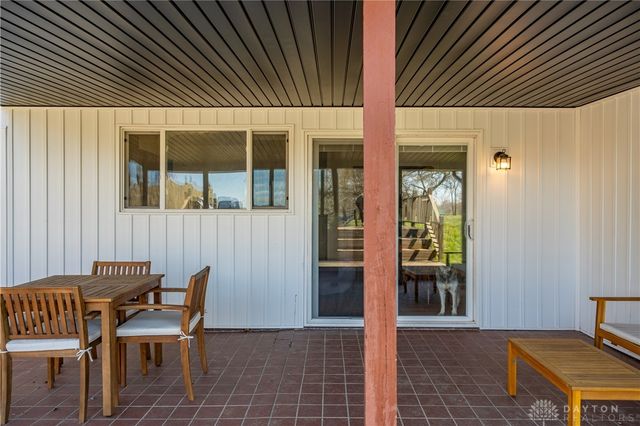 9853 Clearcreek Franklin Road, Franklin Twp, OH 45342