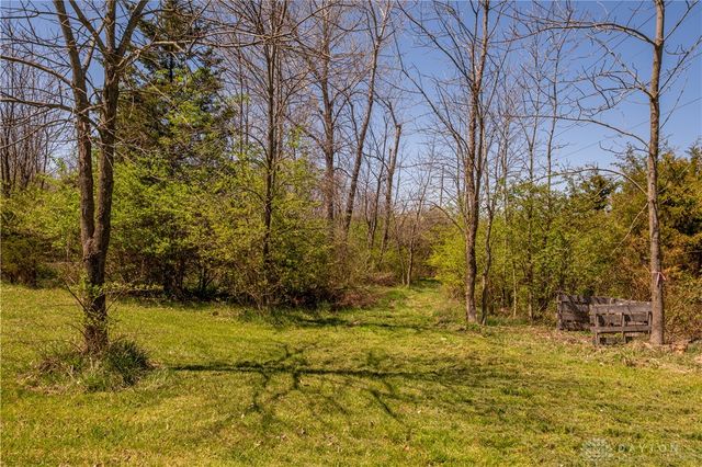 9853 Clearcreek Franklin Road, Franklin Twp, OH 45342