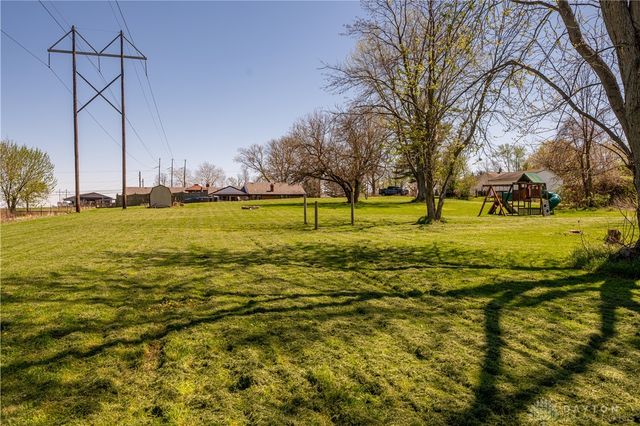 9853 Clearcreek Franklin Road, Franklin Twp, OH 45342