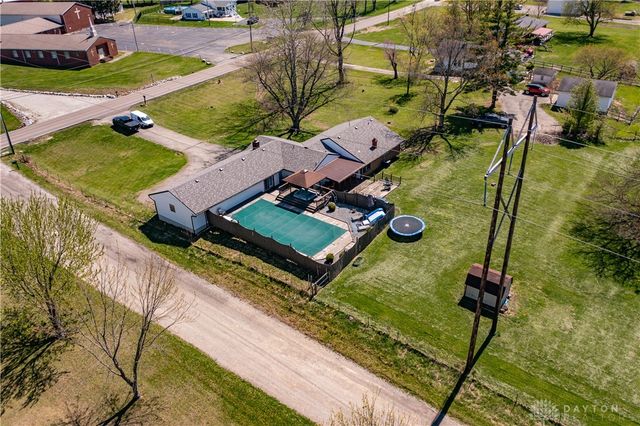 9853 Clearcreek Franklin Road, Franklin Twp, OH 45342