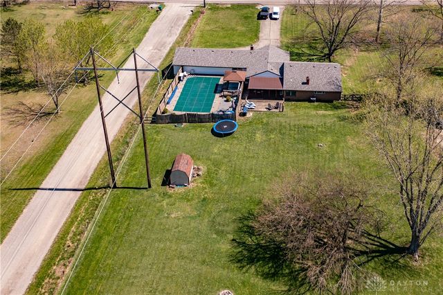 9853 Clearcreek Franklin Road, Franklin Twp, OH 45342