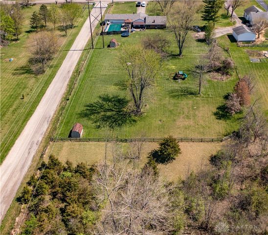 9853 Clearcreek Franklin Road, Franklin Twp, OH 45342