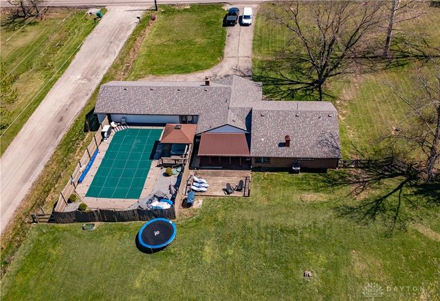 9853 Clearcreek Franklin Road, Franklin Twp, OH 45342