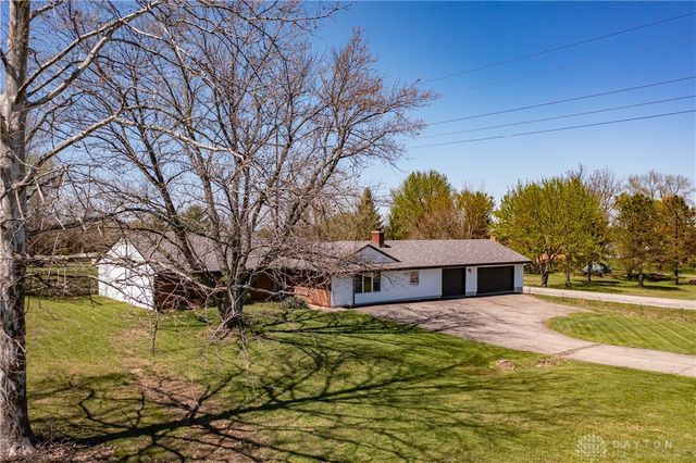 9853 Clearcreek Franklin Road, Franklin Twp, OH 45342