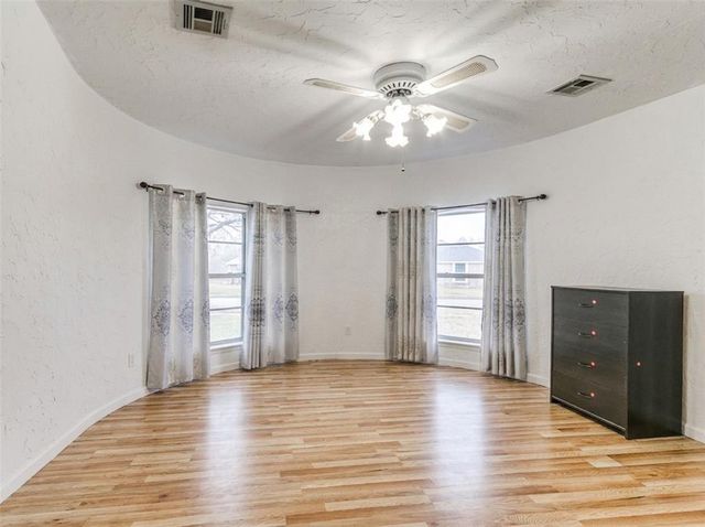 1805 Graham Circle, Oklahoma City, OK 73127