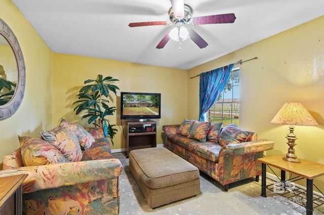 1701 Phillips Lane, Mobile, AL 36618