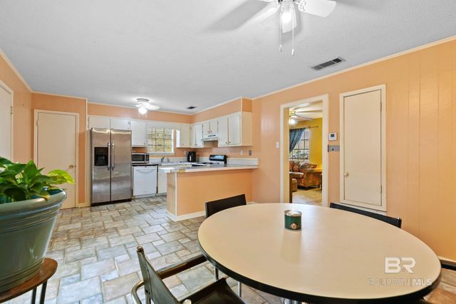 1701 Phillips Lane, Mobile, AL 36618