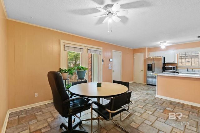 1701 Phillips Lane, Mobile, AL 36618