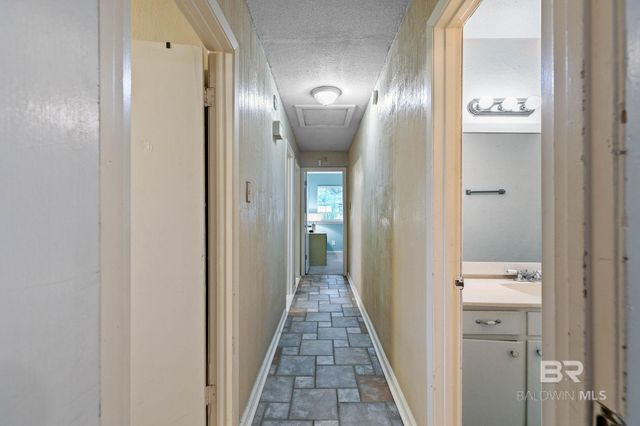 1701 Phillips Lane, Mobile, AL 36618