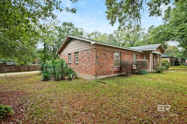 1701 Phillips Lane, Mobile, AL 36618
