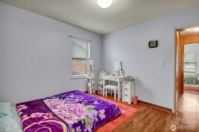 1860 S 128th Street, Burien, WA 98168