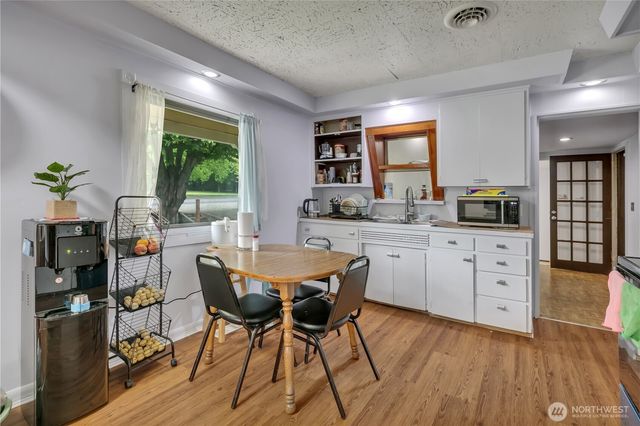 1860 S 128th Street, Burien, WA 98168