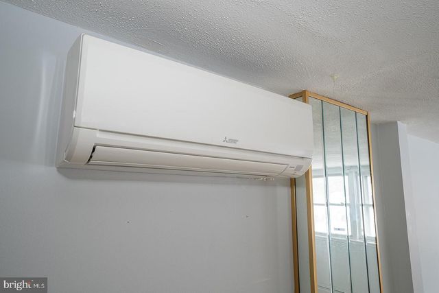 52 WENTWORTH LN, Bryn Mawr, PA 19010