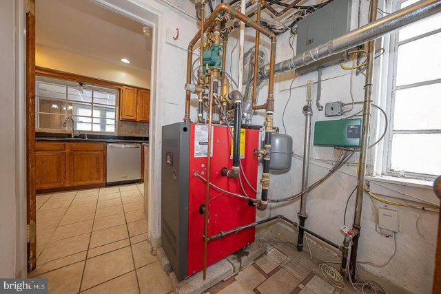 52 WENTWORTH LN, Bryn Mawr, PA 19010