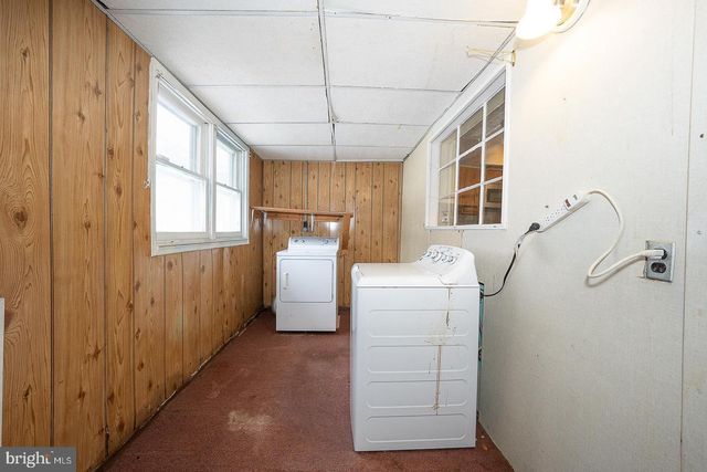 52 WENTWORTH LN, Bryn Mawr, PA 19010