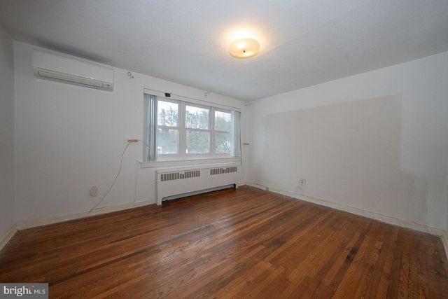 52 WENTWORTH LN, Bryn Mawr, PA 19010