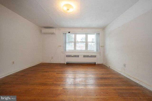 52 WENTWORTH LN, Bryn Mawr, PA 19010